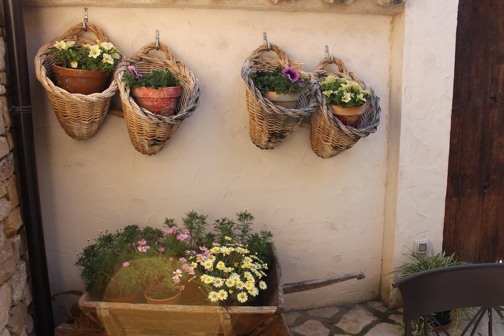 El Corral De Valero Guest House Valdealgorfa ภายนอก รูปภาพ